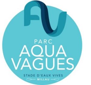 Logo du Parc Aquavagues Millau - Le canoë, le kayak, le rafting, le hot dogging, la nage en eau vive ou le paddleboard sont proposés de manière indépendante ou sous la supervision de moniteurs certifiés par l'État.